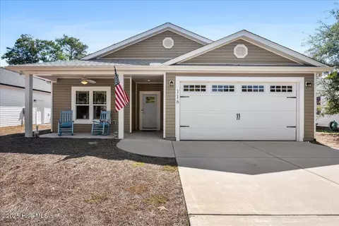 116 NE 35th St, Oak Island, NC 28465