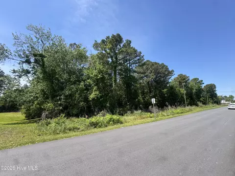 308 Borroughs Rd, Holly Ridge, NC 28445