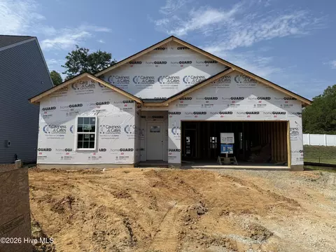 127 Crossvine St, Selma, NC 27576