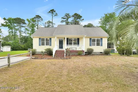 280 Crystal Rd, Southport, NC 28461