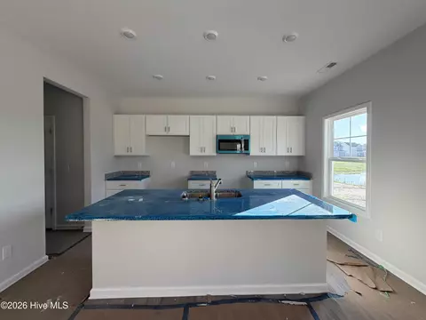 Kitchen - 45 Fiddleneck Ct, Selma, NC 27576 photo 2 of 3