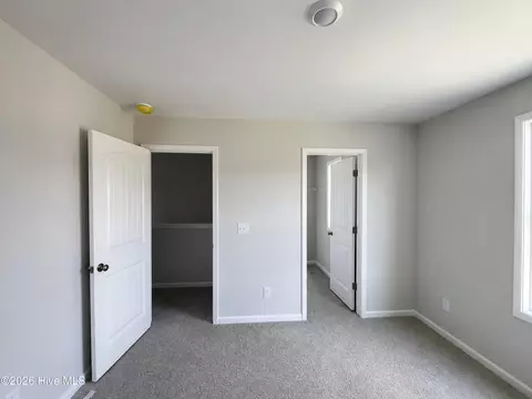 Bedroom - 45 Fiddleneck Ct, Selma, NC 27576 photo 6 of 6