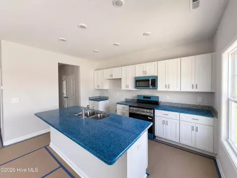 Kitchen - 45 Fiddleneck Ct, Selma, NC 27576 photo 1 of 1