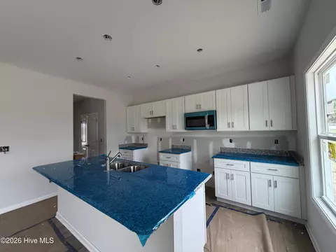 Kitchen - 45 Fiddleneck Ct, Selma, NC 27576 photo 3 of 4