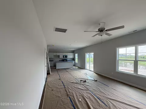 Living - 45 Fiddleneck Ct, Selma, NC 27576 photo 2 of 2