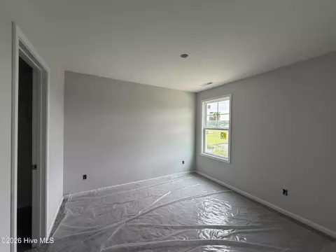 Bedroom - 45 Fiddleneck Ct, Selma, NC 27576 photo 2 of 3