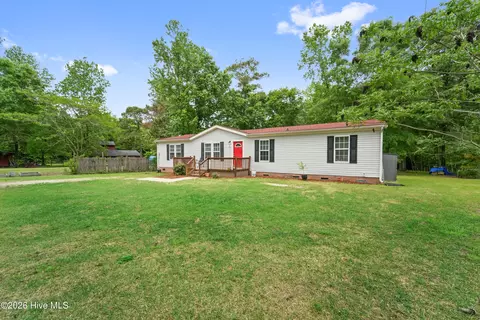 151 Winn Ct, Jacksonville, NC 28540