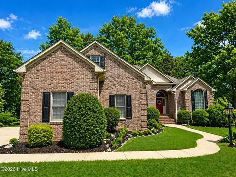 106 Brugg Ct, New Bern, NC 28562