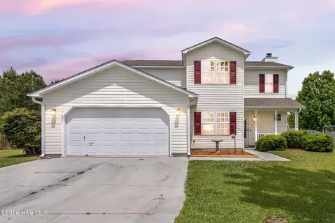316 Mann St, Hubert, NC 28539