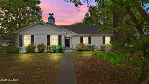 1223 Stockton Rd, Kinston, NC 28504