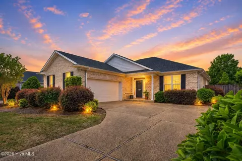 1124 Garden Club Way, Leland, NC 28451