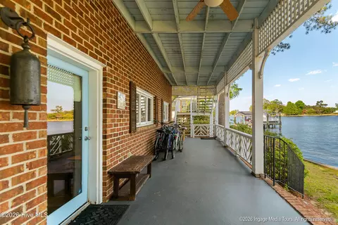Exterior - 423 Handys Point Ln, Bath, NC 27808 photo 7 of 17