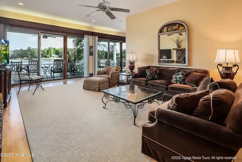 Living - 423 Handys Point Ln, Bath, NC 27808 photo 3 of 4