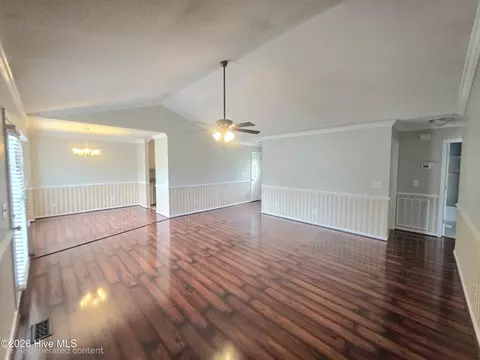 Living - 19 Atlantic Ave, Benson, NC 27504 photo 3 of 4
