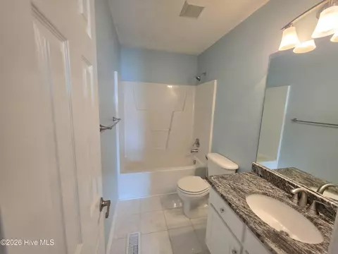 Bath - 19 Atlantic Ave, Benson, NC 27504 photo 3 of 4
