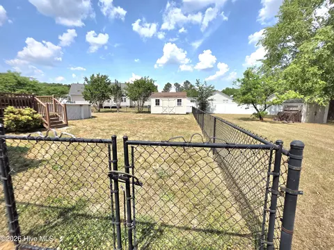 Exterior - 19 Atlantic Ave, Benson, NC 27504 photo 13 of 17