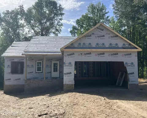 1721 Walnut Run Dr, Deep Run, NC 28525