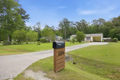 409 Bradford Dr, New Bern, NC 28560