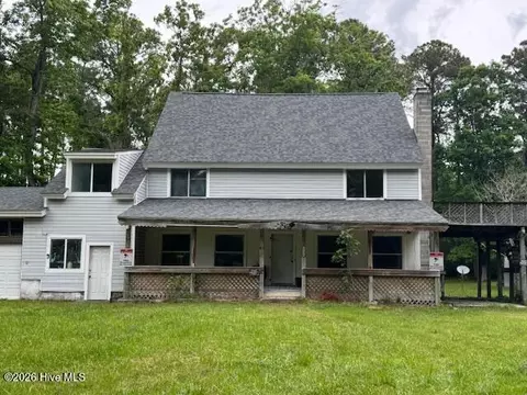 1400 Belangia Rd, Havelock, NC 28532