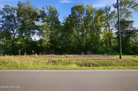 1215 Old Fayetteville Rd NE, Leland, NC 28451