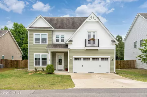 904 W Arboria Dr, Hampstead, NC 28443