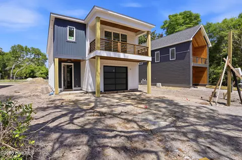 5015 Peachtree Ave, Wilmington, NC 28403