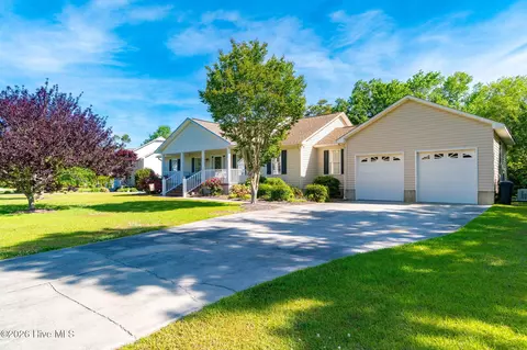 126 Tiffany Way, Beaufort, NC 28516