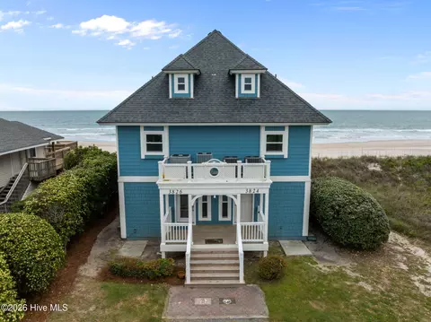 3826 Island Dr, North Topsail Beach, NC 28460