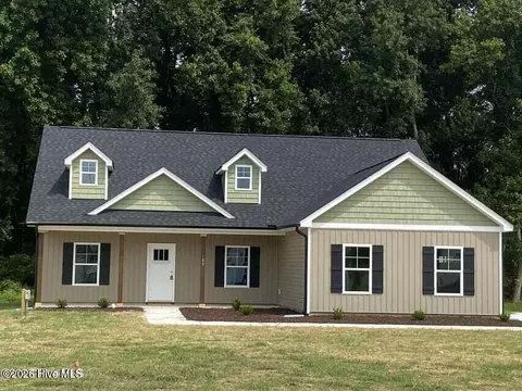 109 Chester Pl, Pikeville, NC 27863