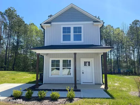 137 Ambergate Ct, Rocky Mount, NC 27804