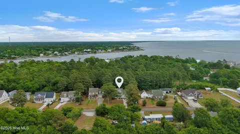 526 Pearson Cir, Newport, NC 28570