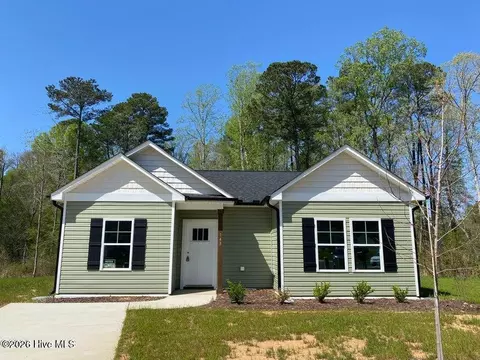 153 Ambergate Ct, Rocky Mount, NC 27804