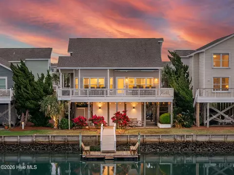 9 Sandpiper Dr, Ocean Isle Beach, NC 28469