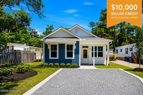 130 NE 75th St, Oak Island, NC 28465