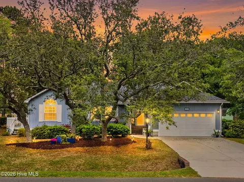 1734 Sandalwood Dr SW, Ocean Isle Beach, NC 28469
