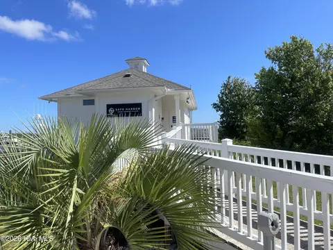 5099 Minnesota Dr SE, Southport, NC 28461