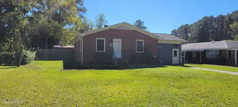 110 Landon Dr, Washington, NC 27889