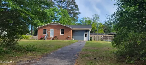 110 Landon Dr, Washington, NC 27889