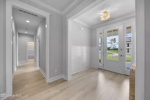 Entry Way - 86 Delphi Trce, Hampstead, NC 28443 photo 4 of 10