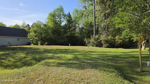 142 N Harbor Dr, Beaufort, NC 28516