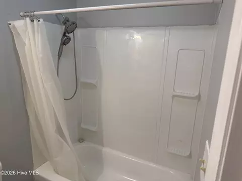 Bath - 103 Scott Dr, Dudley, NC 28333 photo 2 of 3