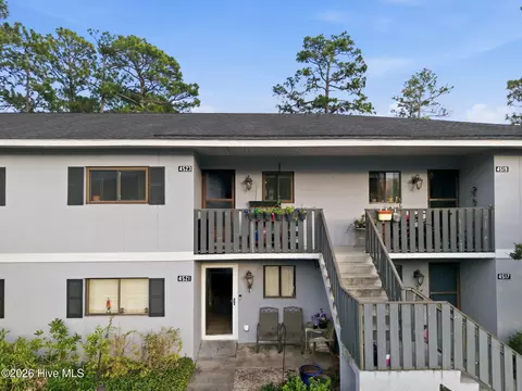 4523 Holly Tree Rd #707, Wilmington, NC 28412