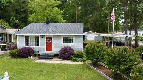 407 E Fremont St, Kenly, NC 27542
