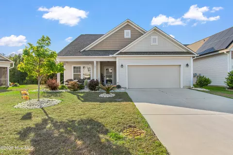 587 Meadowbrook Ln NW, Calabash, NC 28467