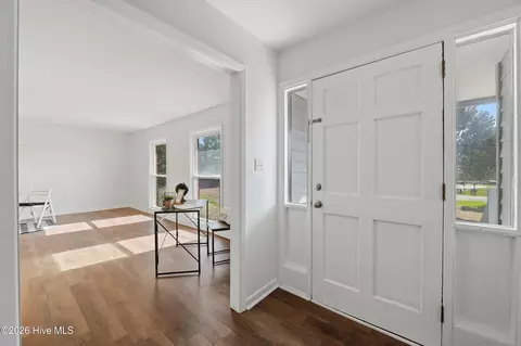 Entry Way - 718 Hughes Rd, Hampstead, NC 28443 photo 1 of 2