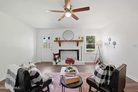 Living - 718 Hughes Rd, Hampstead, NC 28443 photo 1 of 5