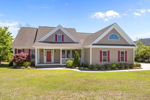 103 Fawn Creek Ct, Cedar Point, NC 28584