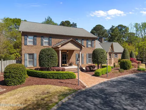 120 Robin Rd, Greenville, NC 27858