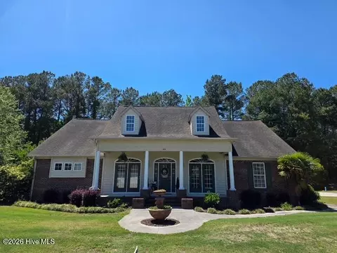 103 Wayfarer Dr, Rocky Point, NC 28457