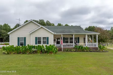 330 Boyd Ln, Cove City, NC 28523